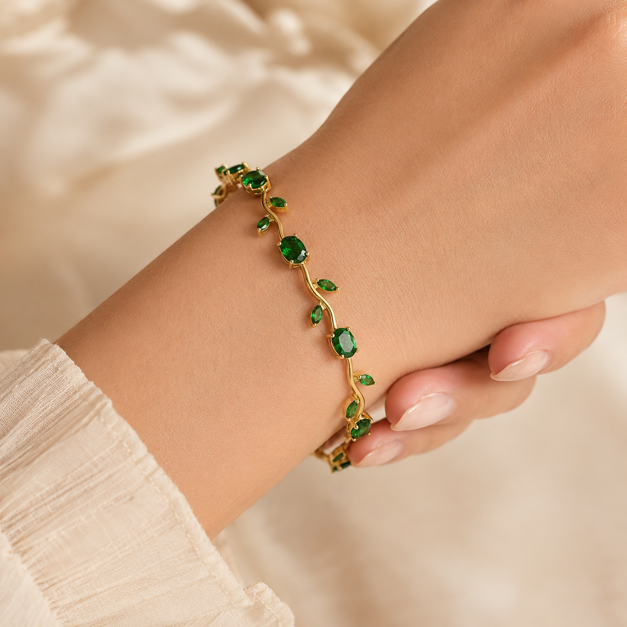 Green Enchant Tulip bracelet