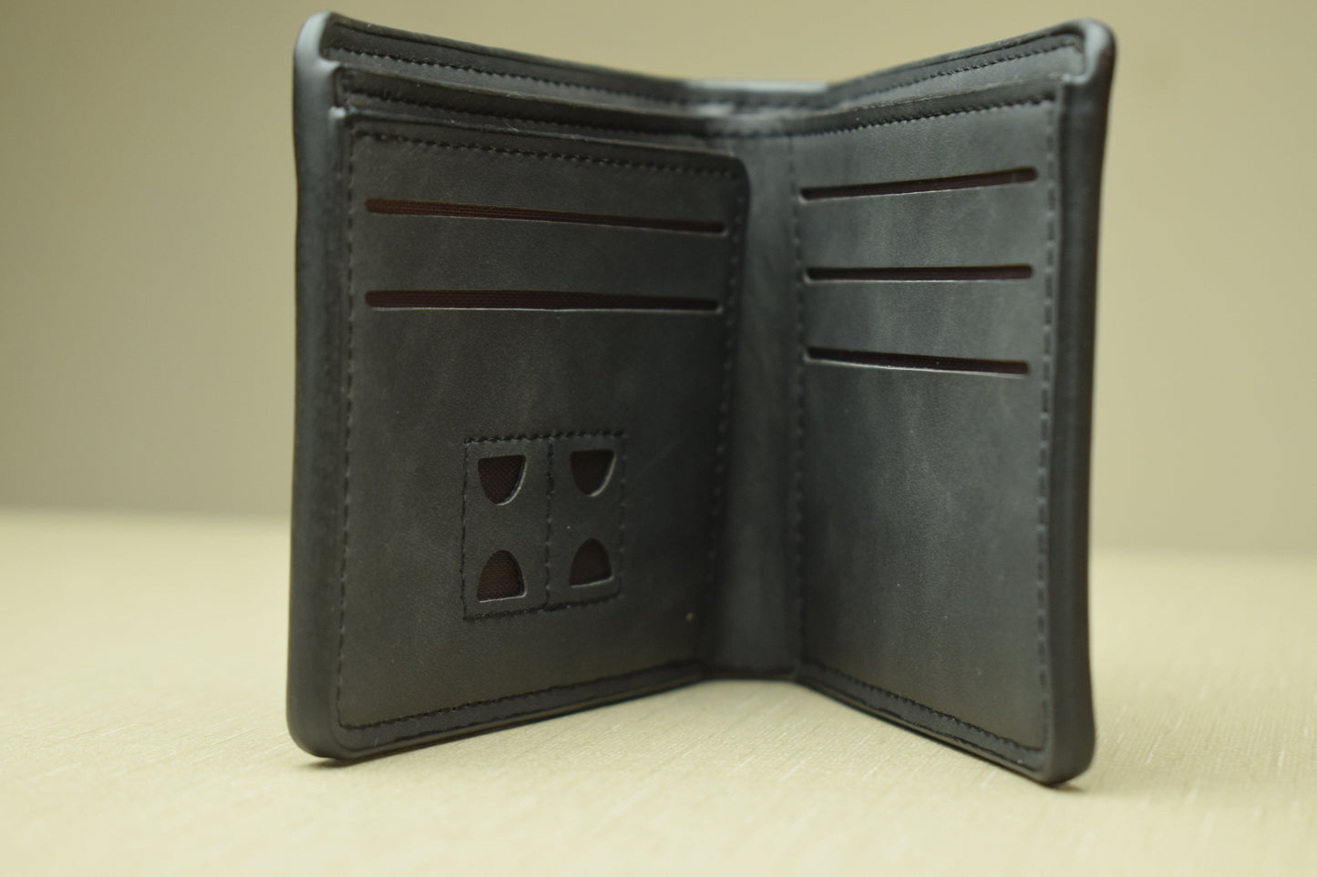 M LEATHER WALLET FOR MEN
