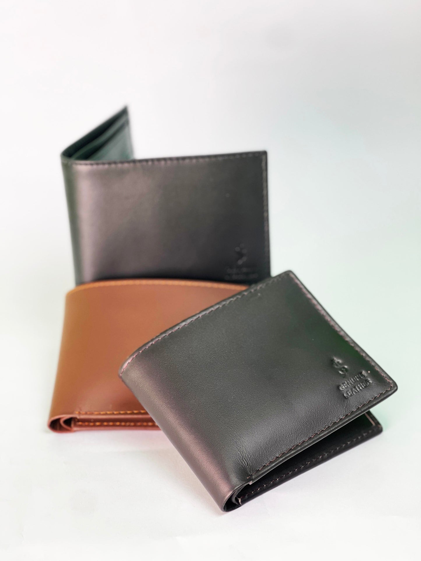 MEN'S PREMIUM QUALITY BI-FOLD WALLET